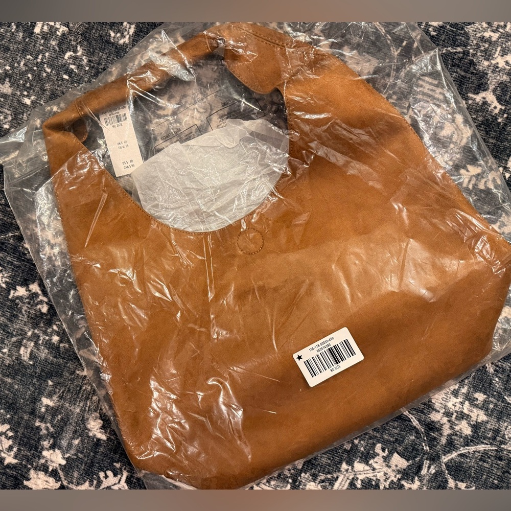 NWT Dark Brown, Abercrombie Vegan Suede Tote purse! - Picture 4 of 8